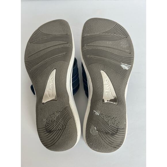 Clarks Cloud Steppers Navy Blue White and Gray Thong Sandal Shoes Size US 6 - Picture 7 of 9